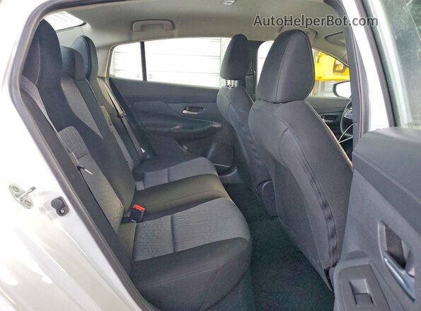 3N1AB9CV4TY275703 2026 NISSAN SENTRA White უკანა სავარძლების ხედი
