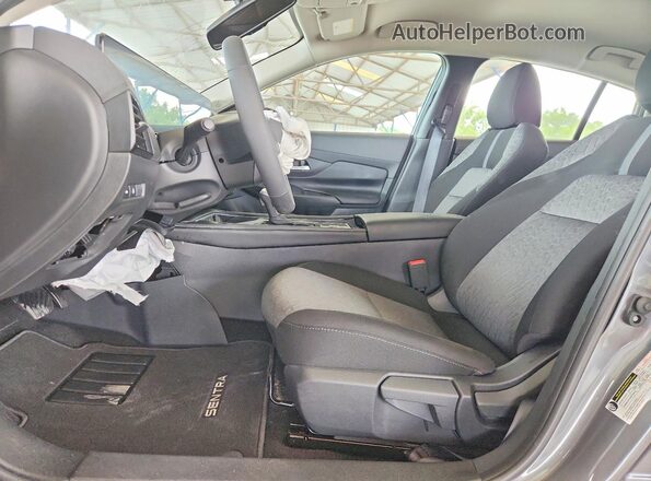 3N1AB9CV8TY283481 2026 NISSAN SENTRA Gray Vista interior delantera