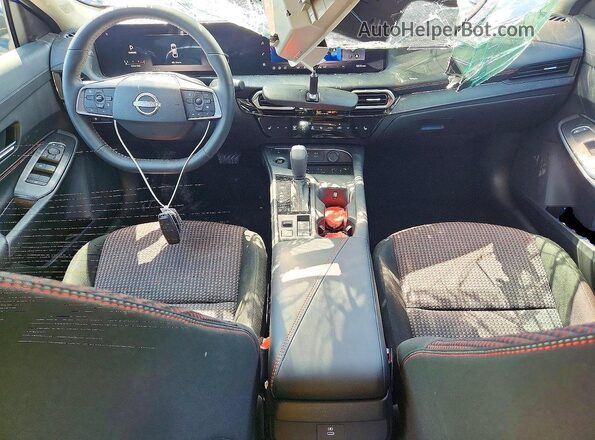 3N1AB9DV5TY237475 2026 NISSAN SENTRA Blue Dashboard view