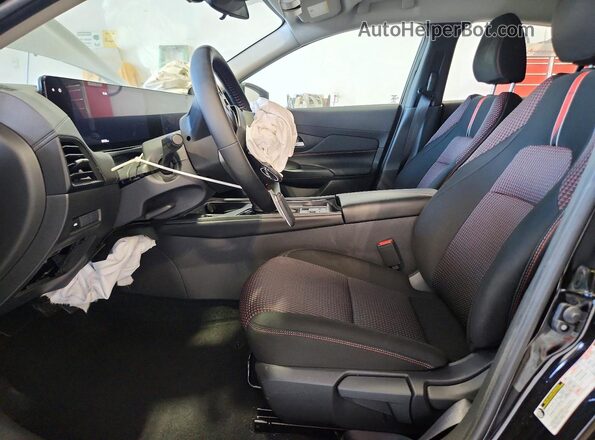 3N1AB9DV6TY277788 2026 NISSAN SENTRA Black Вид салону спереду