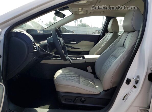 3N1AB9EW9TY227863 2026 NISSAN SENTRA White Front interior view