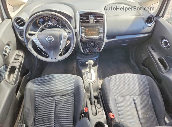 3N1CE2CP4GL388157 2016 NISSAN VERSA Белый Вид панели приборов