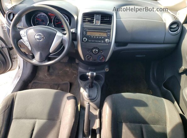 3N1CE2CP6HL368025 2017 NISSAN VERSA White Առջևի վահանակի տեսք