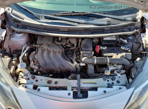 3N1CE2CP9HL359707 2017 NISSAN VERSA Silver Vista interior trasera