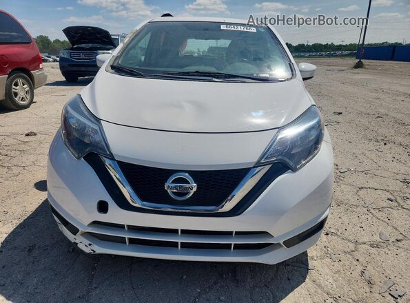3N1CE2CP9JL352374 2018 NISSAN VERSA White Front view