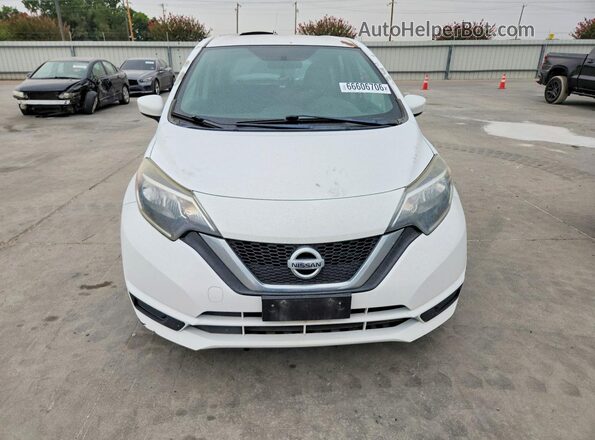 3N1CE2CP9JL355632 2018 NISSAN VERSA White Vista frontal