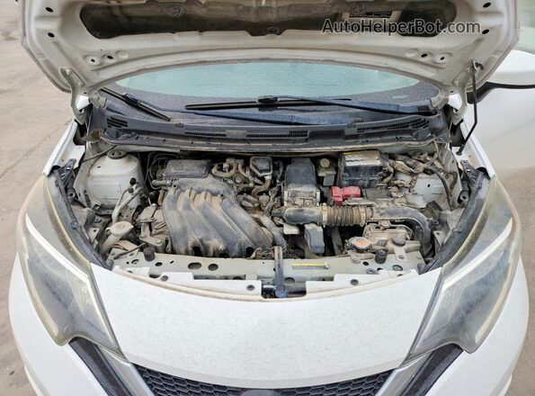 3N1CE2CP9JL355632 2018 NISSAN VERSA White Vista interior trasera