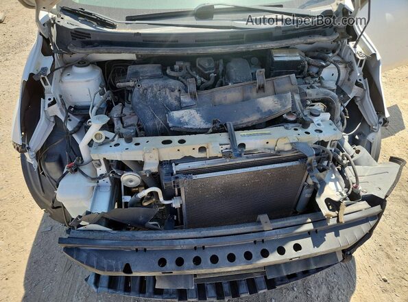 3N1CE2CP9JL366940 2018 NISSAN VERSA White Vista interior trasera