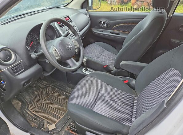 3N1CK3CP2HL264758 2017 NISSAN MICRA White Вид салону спереду