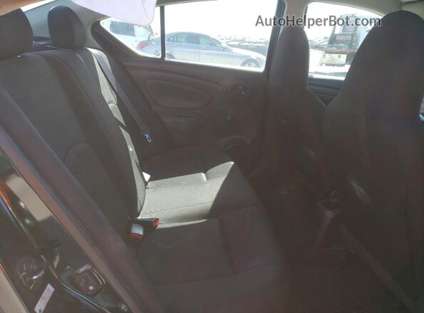 3N1CN7APXGL907907 2016 NISSAN VERSA Черный Вид задних сидений
