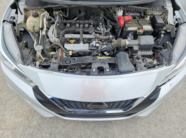 3N1CN8EV8LL879209 2020 NISSAN VERSA Silver Vista interior trasera