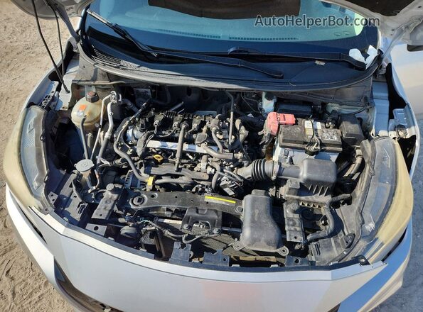 3N1CN8FV6LL808380 2020 NISSAN VERSA Silver Widok wnętrza z tyłu