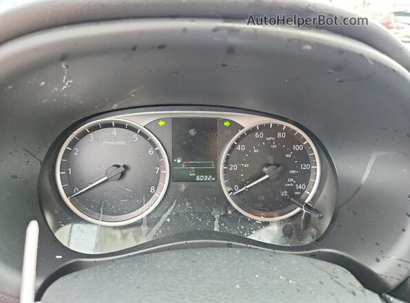 3N1CP5BV2SL500233 2025 NISSAN KICKS Gray Սարքավորումների վահանակի տեսք