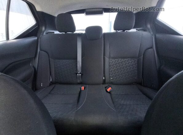 3N1CP5BV3ML516041 2021 NISSAN KICKS Black Widok tylnych siedzeń