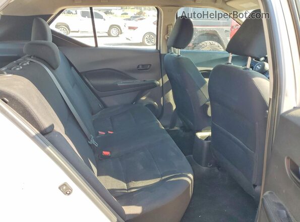 3N1CP5BV4PL494152 2023 NISSAN KICKS White Widok wnętrza z tyłu
