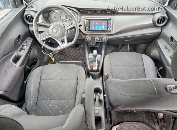 3N1CP5BV5LL580645 2020 NISSAN KICKS Gray Widok deski rozdzielczej