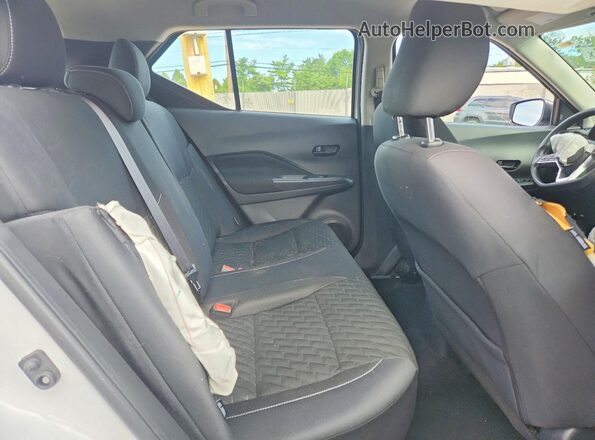 3N1CP5BV5ML518387 2021 NISSAN KICKS White Widok tylnych siedzeń