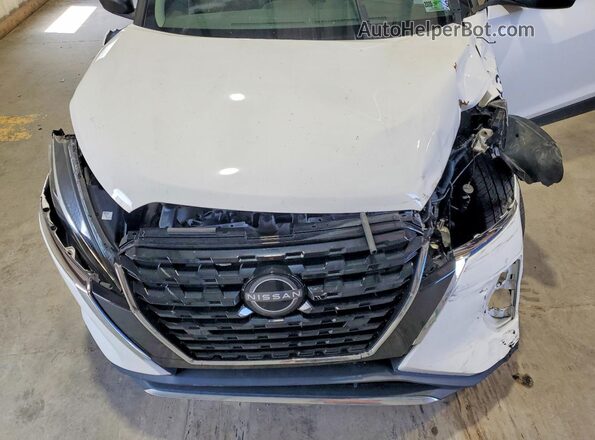 3N1CP5BV5RL470526 2024 NISSAN KICKS White Engine compartment view
