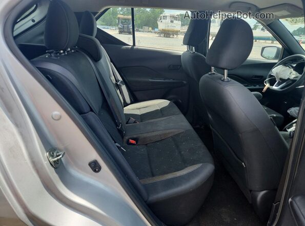 3N1CP5BV9LL516690 2020 NISSAN KICKS Silver Vista interior trasera