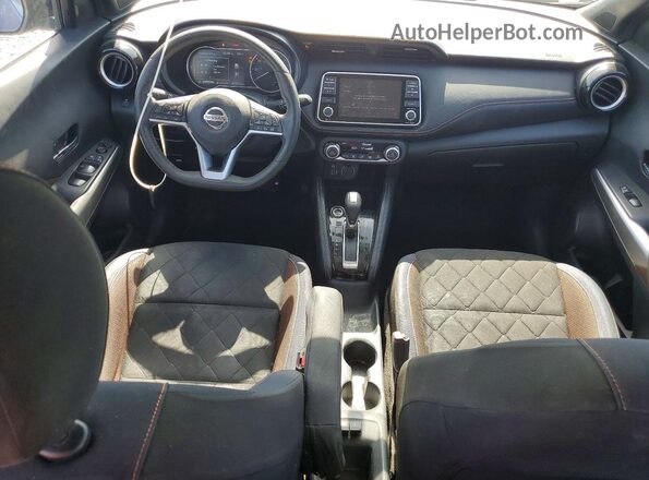 3N1CP5CU2KL474965 2019 NISSAN KICKS Blue Widok deski rozdzielczej