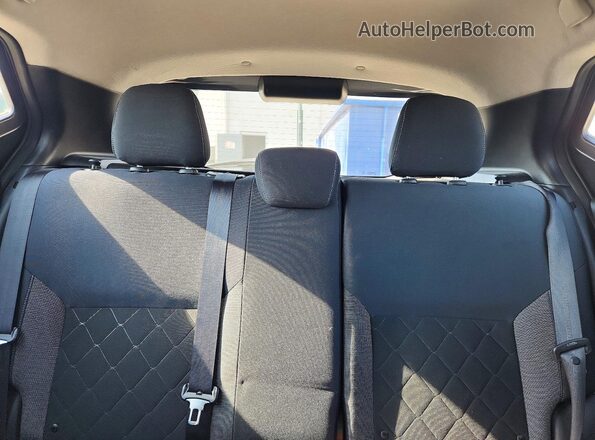3N1CP5CU3KL482539 2019 NISSAN KICKS Gray Rear seats view