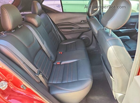 3N1CP5CU3KL560480 2019 NISSAN KICKS Red Widok wnętrza z tyłu
