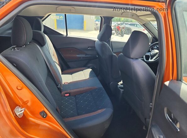 3N1CP5CU5KL524872 2019 NISSAN KICKS Оранжевый Вид задней части салона