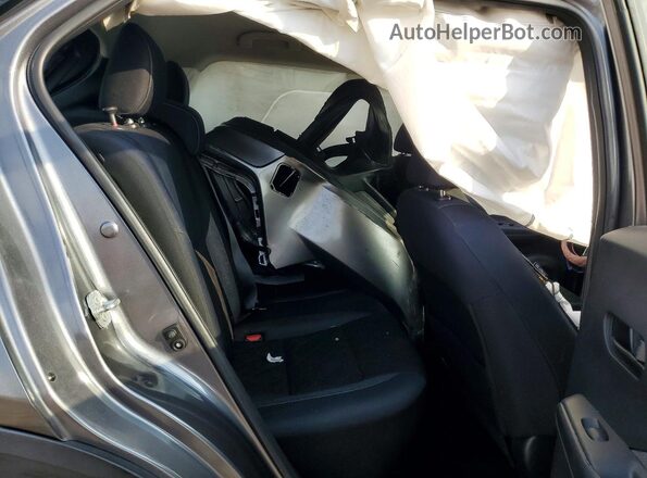 3N1CP5CU7JL529540 2018 NISSAN KICKS Gray Widok tylnych siedzeń