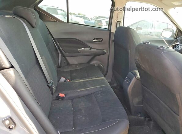 3N1CP5CV1RL552686 2024 NISSAN KICKS Gray Vista interior trasera
