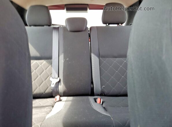3N1CP5CV2LL531370 2020 NISSAN KICKS Red Rear seats view