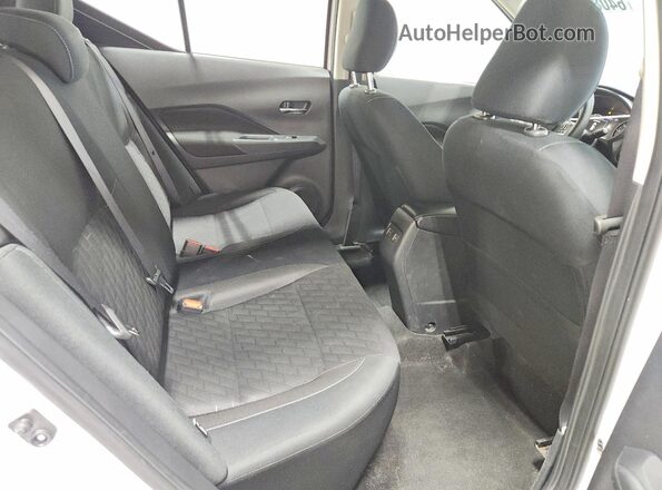 3N1CP5CV3RL560286 2024 NISSAN KICKS White უკანა სალონის ხედი