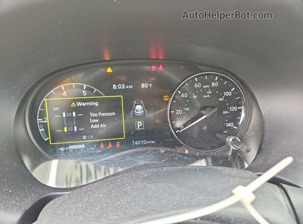3N1CP5CV5RL529024 2024 NISSAN KICKS White Widok zestawu wskaźników