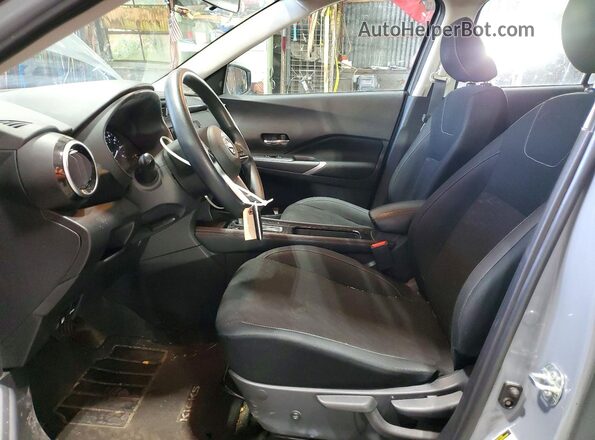 3N1CP5CV7RL489058 2024 NISSAN KICKS Gray Front interior view