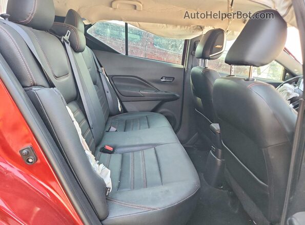 3N1CP5DV2LL562813 2020 NISSAN KICKS Red Widok wnętrza z tyłu