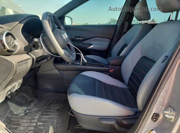 3N1CP5DV3PL508233 2023 NISSAN KICKS Gray Vista interior delantera