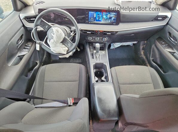 3N8AP6BEXTL357130 2026 NISSAN KICKS Gray Widok deski rozdzielczej