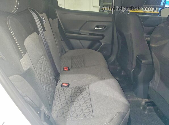 3N8AP6CA1SL377728 2025 NISSAN KICKS White Vista interior trasera