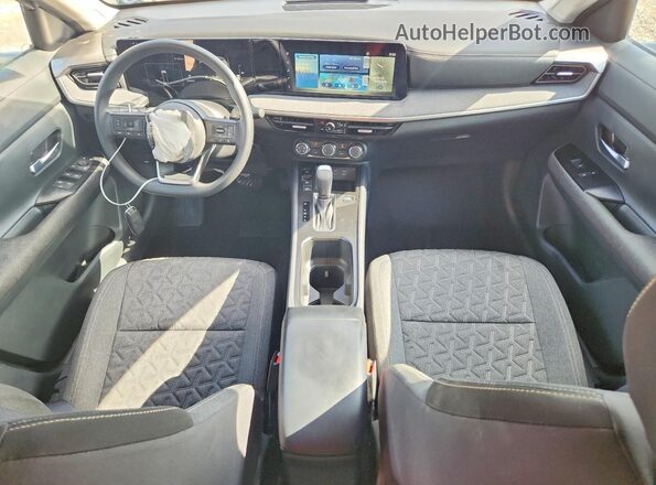 3N8AP6CA3SL343564 2025 NISSAN KICKS Gray Vista del salpicadero