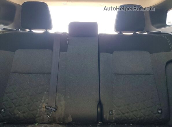 3N8AP6CA3SL380422 2025 NISSAN KICKS White Հետևի նստատեղերի տեսք