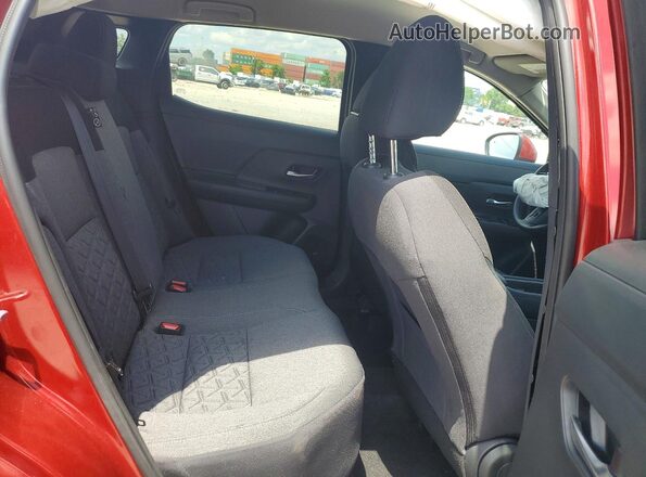 3N8AP6CA9SL443040 2025 NISSAN KICKS Red Vista interior trasera