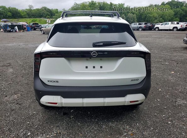 3N8AP6CB0TL314145 2026 NISSAN KICKS White Widok z tyłu
