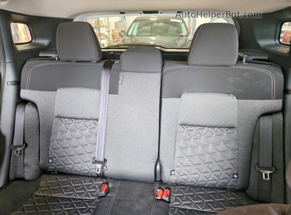 3N8AP6CB1SL330370 2025 NISSAN KICKS White უკანა სავარძლების ხედი