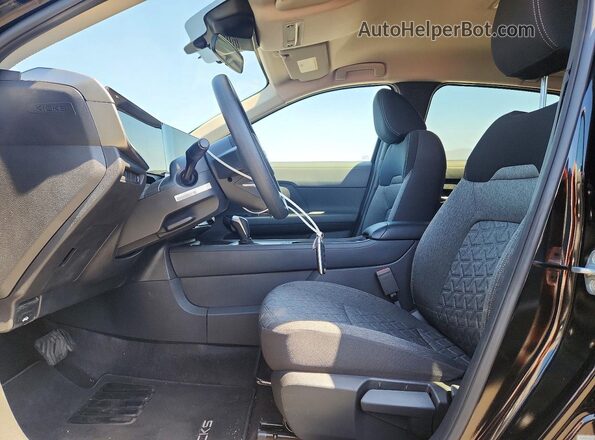 3N8AP6CE0TL326922 2026 NISSAN KICKS Black Front interior view