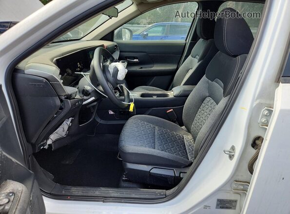 3N8AP6CE4TL337888 2026 NISSAN KICKS White Սալոնի դիմացի տեսք