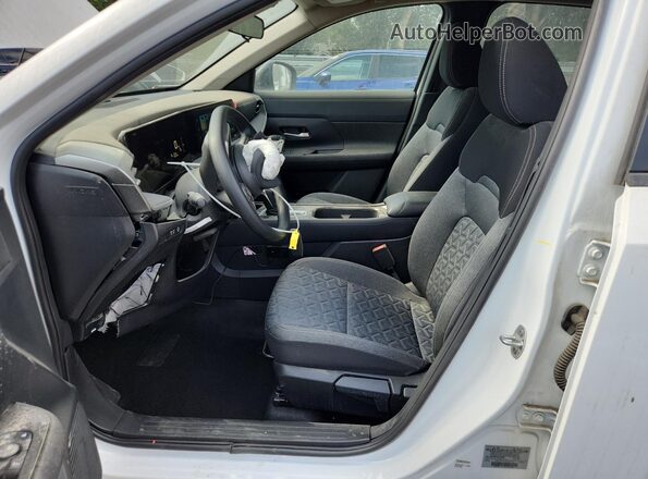 3N8AP6CE4TL337888 2026 NISSAN KICKS White 