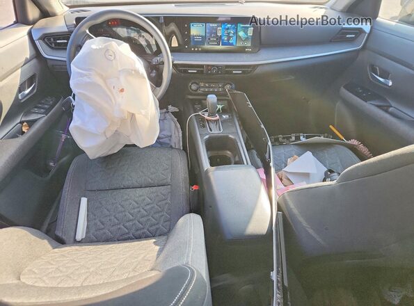 3N8AP6CE6TL326617 2026 NISSAN KICKS Gray Առջևի վահանակի տեսք