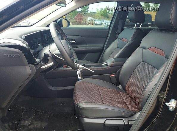 3N8AP6DA6SL415663 2025 NISSAN KICKS Black Widok wnętrza z przodu
