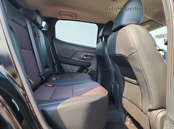 3N8AP6DB2SL309400 2025 NISSAN KICKS Black Սալոնի հետևի տեսք
