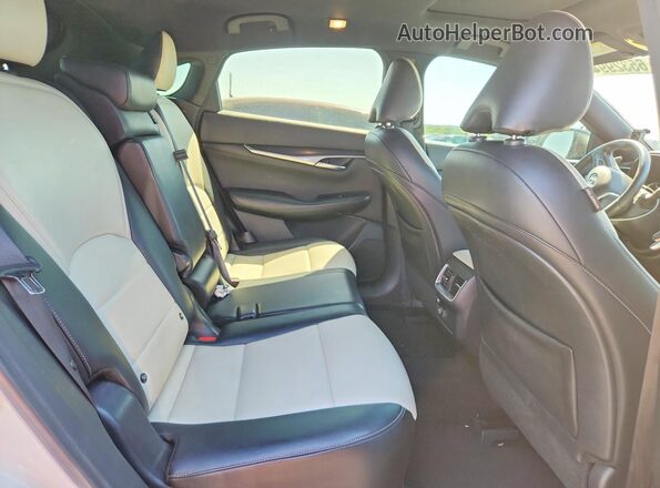 3PCAJ5J3XNF105872 2022 INFINITI QX55 White Widok tylnych siedzeń