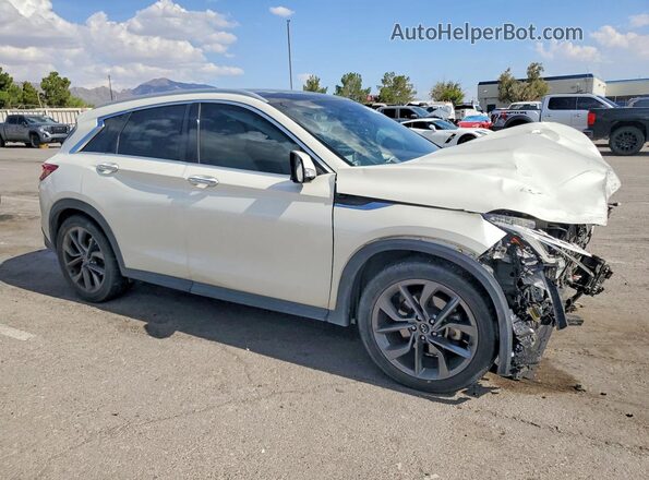 3PCAJ5M11KF105877 2019 INFINITI QX50 White Front right